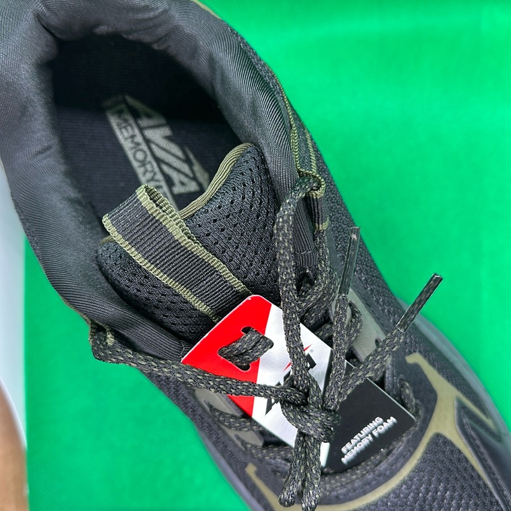 Avía shoes